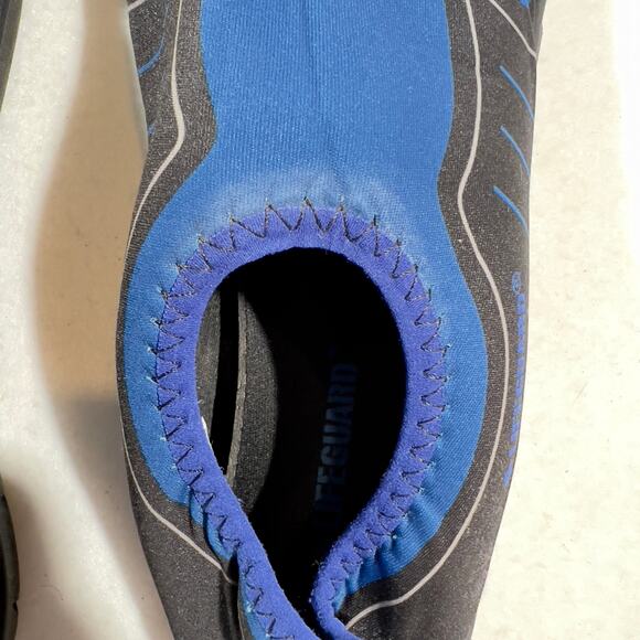 Lifeguard Water Shoes Men's 12/13 Ankle High Water Socks Black Blue #01662 - Picture 3 of 16